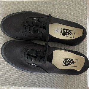 Beand new VANS - Black Mens 10.5 / Womens 12